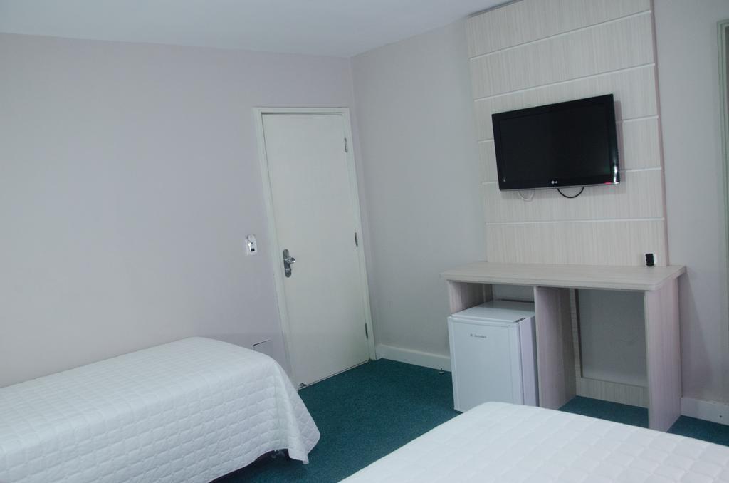 Rede Andrade San Martin Hotel Curitiba Luaran gambar