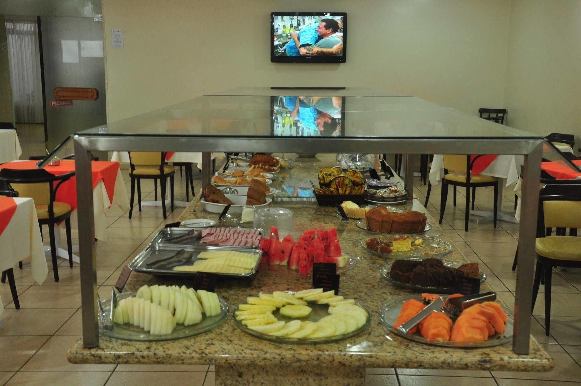 Rede Andrade San Martin Hotel Curitiba Luaran gambar